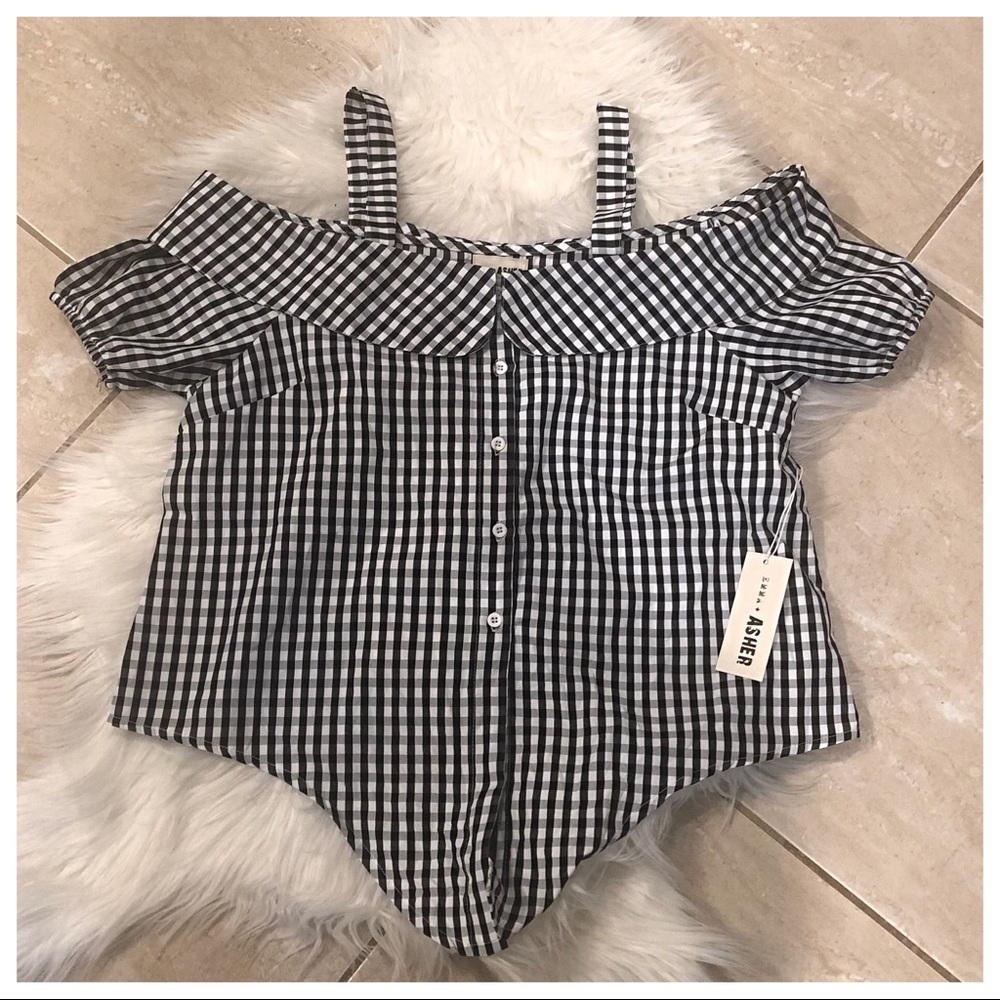 EMMA & ASHER TIE FRONT OFF SHOULDER CHECKERED CROP
